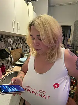 Monageil's Live XXX Chat