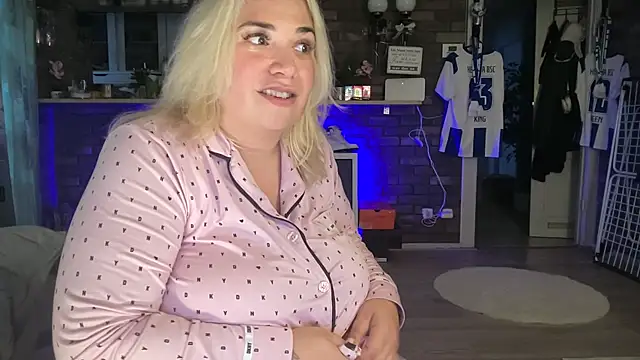Živý XXX chat Monageil