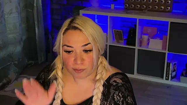 Monageil's Live XXX Chat