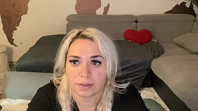 Monageil Live XXX-Chat