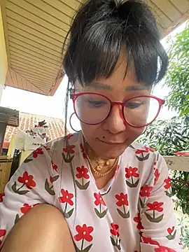 sweetieme Pertunjukan Webcam
