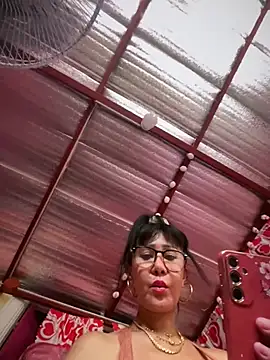 sweetieme's Webcam Show