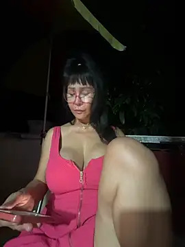sweetieme's Webcam Show
