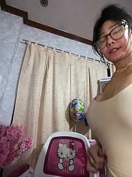 sweetieme's Webcam Show