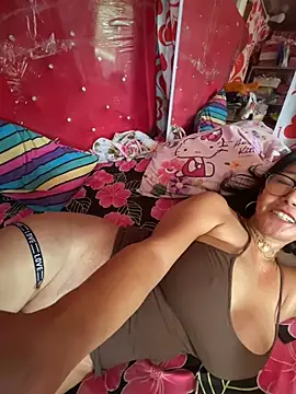 sweetieme's Webcam Show