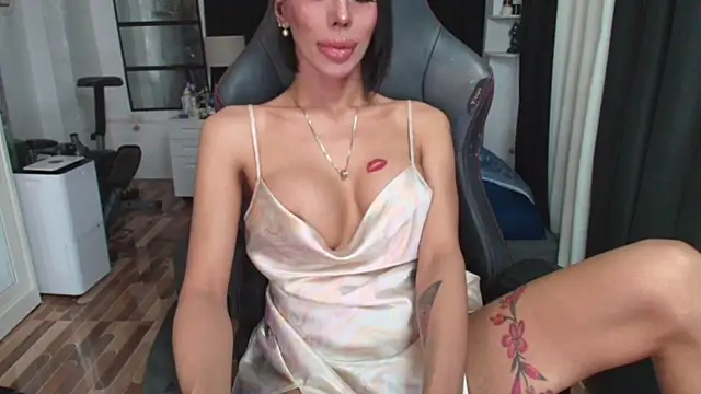 Forever_MissCandace's Webcam Show