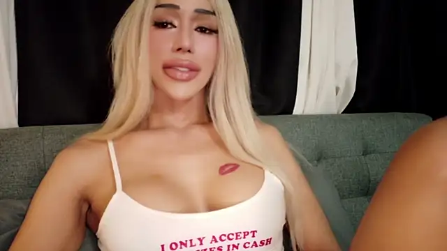 Forever_MissCandace's Webcam Show