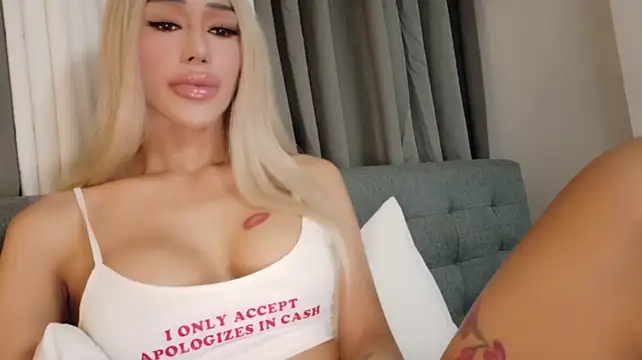 Forever_MissCandace's Webcam Show