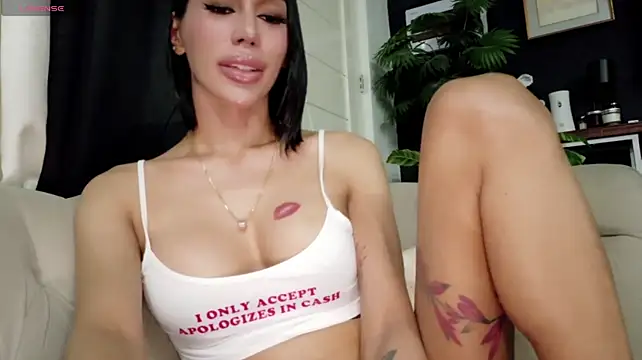 Forever_MissCandace's Webcam Show