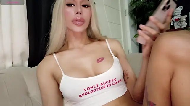 Forever_MissCandace's Webcam Show