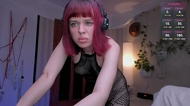LornaDyer élő chatszobája