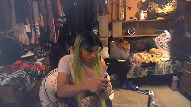 sissyvee Show in webcam