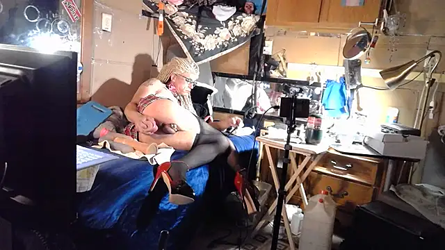 sissyvee Webcam Show