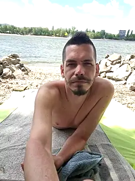 viraglaci18@xh webcam show