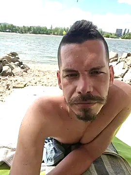 viraglaci18@xh Webcamshow
