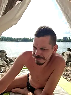 Webkamerová show viraglaci18@xh