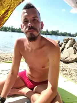 viraglaci18@xh Webcamshow