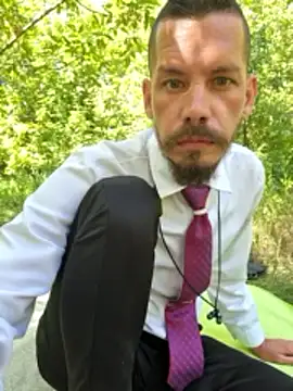 viraglaci18@xh Show in webcam