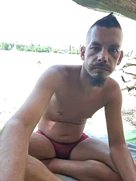 viraglaci18@xh's Webcam Show