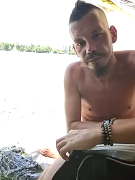 viraglaci18@xh's Webcam Show