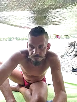 viraglaci18@xh Show in webcam