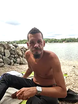 viraglaci18@xh webkamerás műsora