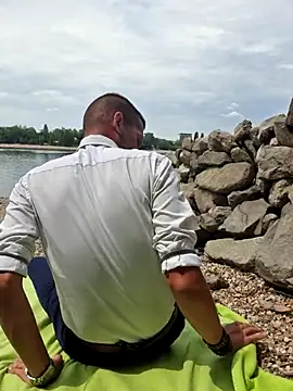 viraglaci18@xh webkamerás műsora