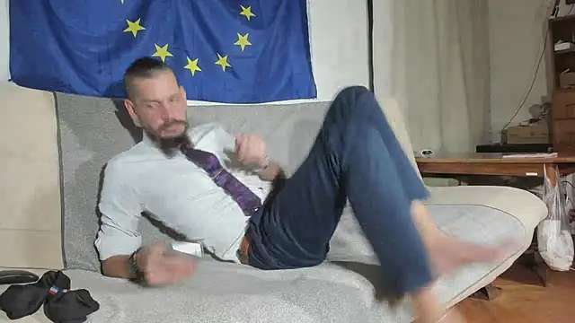 viraglaci18@xh Show in webcam