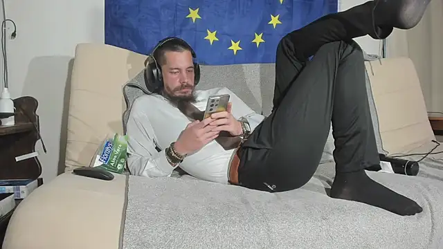 viraglaci18@xh webkamerás műsora