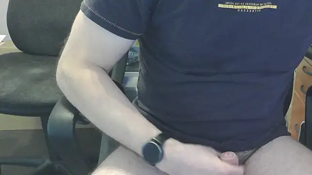 VinGeileboy34 网络视讯表演