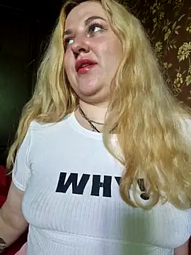 Chat XXX en directo de LianaJu