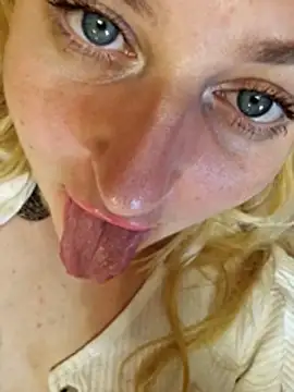 LianaJu Live XXX-chat