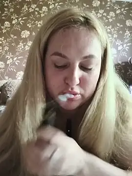Вебкам-шоу LianaJu