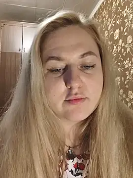 LianaJu Adlı Modelin Canlı XXX Sohbeti