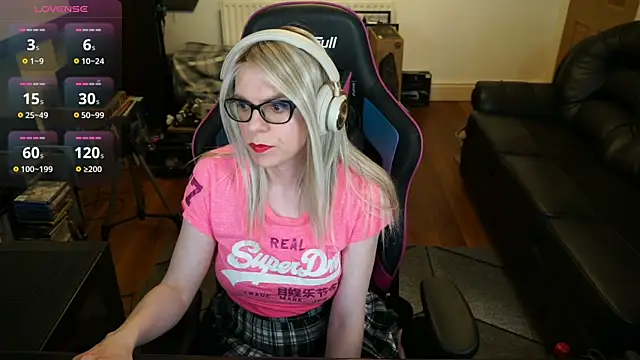 KelseyCobalt Show in webcam