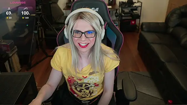 KelseyCobalt Show in webcam