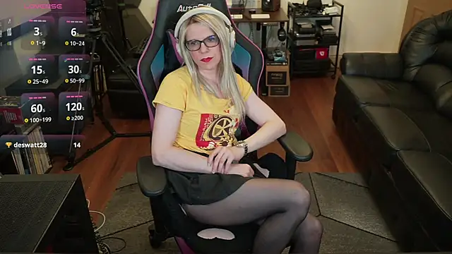 KelseyCobalt Show in webcam
