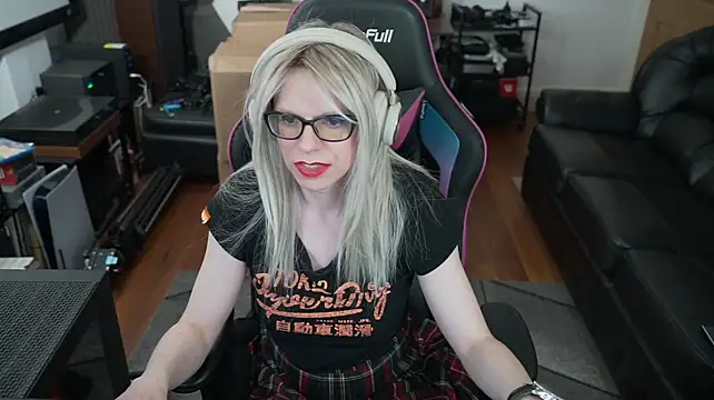 Show modela KelseyCobalt na web-kameri