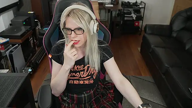 KelseyCobalt's Webcam Show