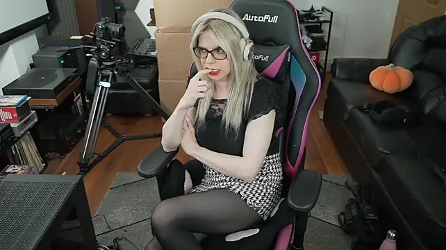 KelseyCobalt's Webcam Show