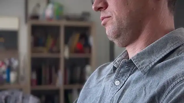 mustlovern Webbikameraesitys