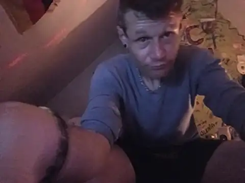 Turnuonxl Webcam Show