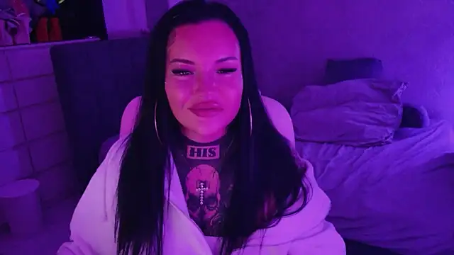 _MelinaCurves_'s Live XXX Chat