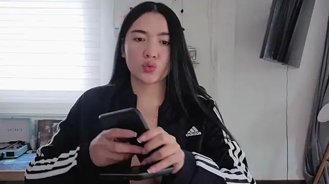 צ'אט XXX בשידור חי של megaaann