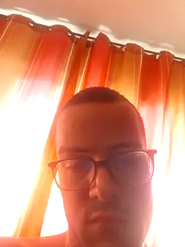 Show modela Hakim14460 na web-kameri