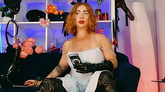 Ella__Kross Adlı Modelin Canlı XXX Sohbeti