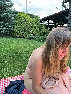 witches_couple: διαδικτυακό σόου στην κάμερα