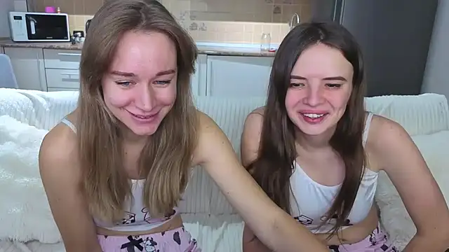 witches_couple's Live XXX Chat