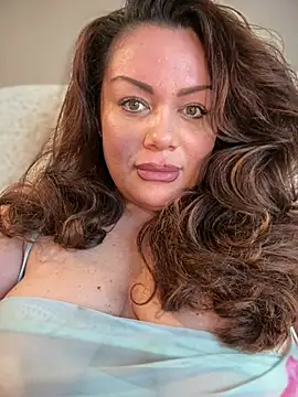 Czat XXX na żywo – BadAssVeronica