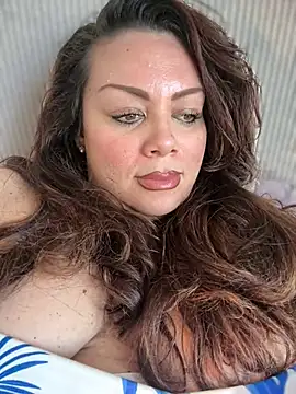 BadAssVeronica XXX чат на живо